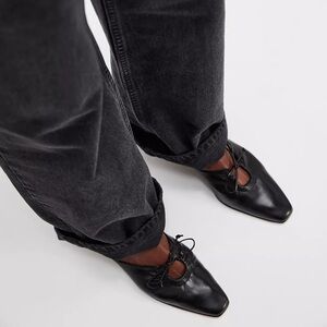 Alohas Black Mules- only worn twice!